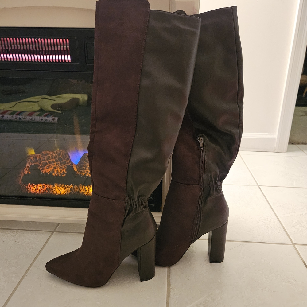 Shoe Dazzle Dark Brown Heeled Boots